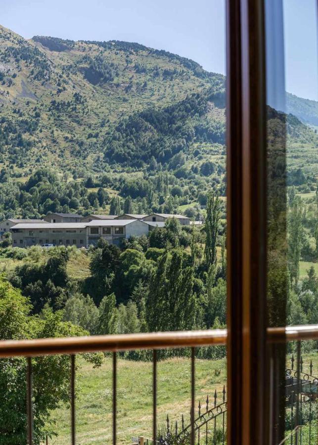 El Balcon Familiar Del Pacino Lejlighed Sallent de Gállego Eksteriør billede